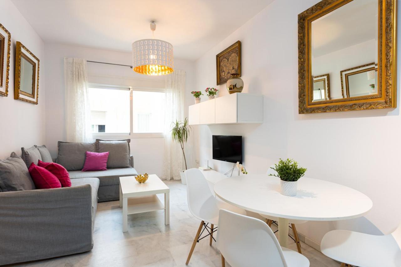 Holidays2Malaga Carrera Capuchinos Free Parking Aircon Downtown Екстериор снимка