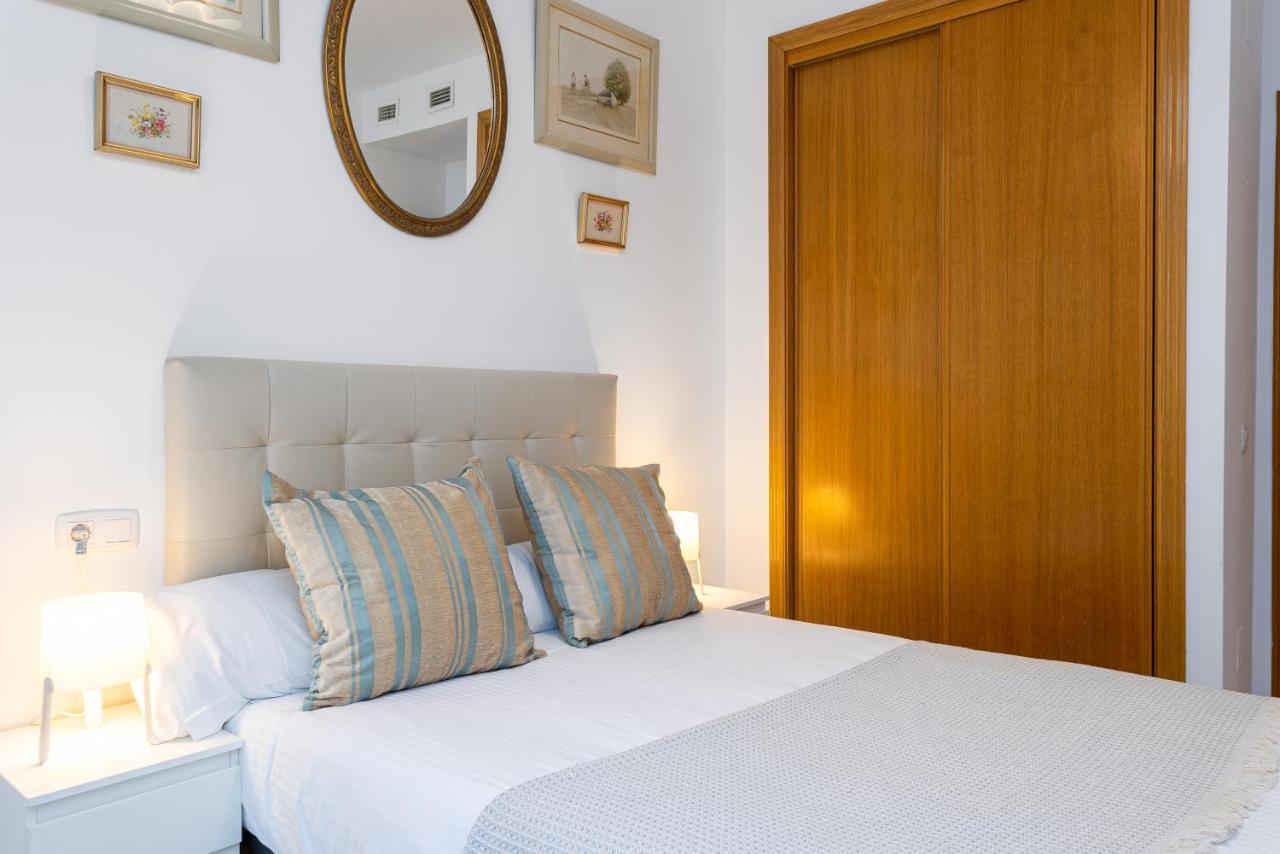Holidays2Malaga Carrera Capuchinos Free Parking Aircon Downtown Екстериор снимка