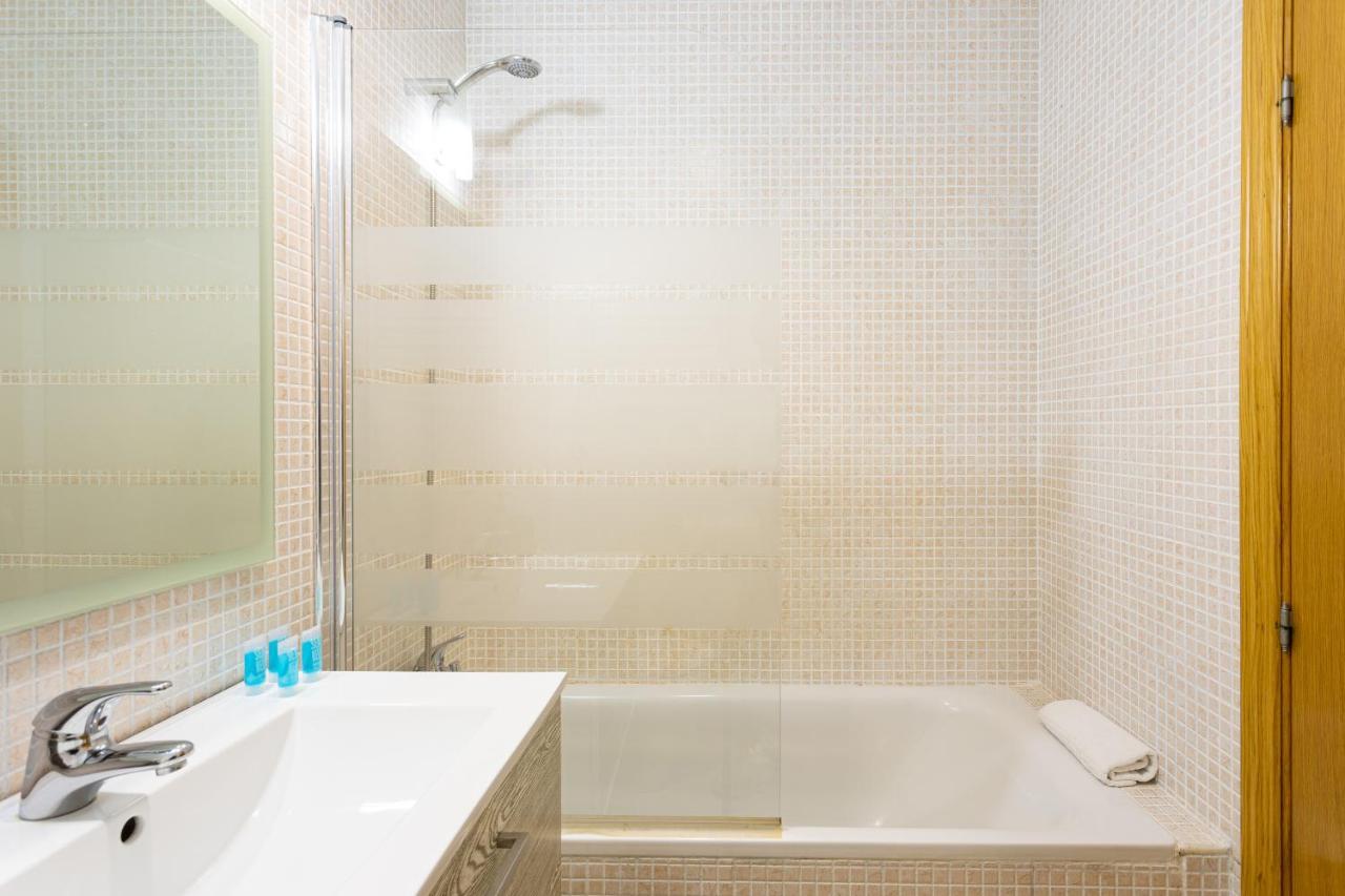 Holidays2Malaga Carrera Capuchinos Free Parking Aircon Downtown Екстериор снимка
