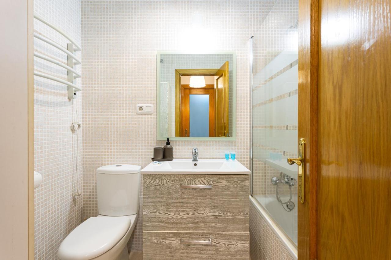 Holidays2Malaga Carrera Capuchinos Free Parking Aircon Downtown Екстериор снимка