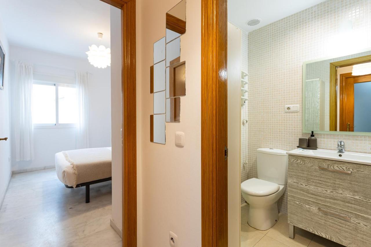 Holidays2Malaga Carrera Capuchinos Free Parking Aircon Downtown Екстериор снимка
